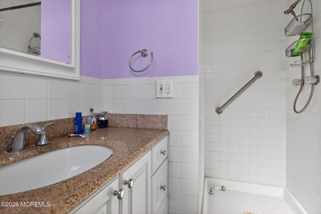 230 River Road, Red Bank, NJ 07701