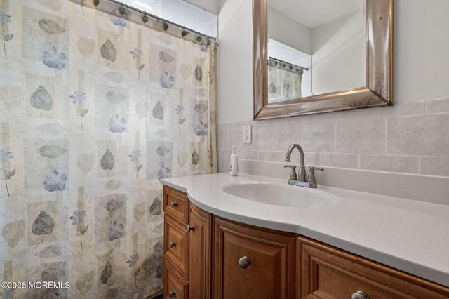 230 River Road, Red Bank, NJ 07701