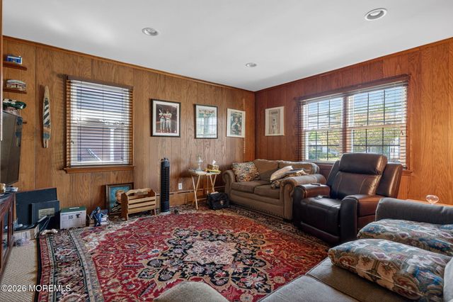 230 River Road, Red Bank, NJ 07701