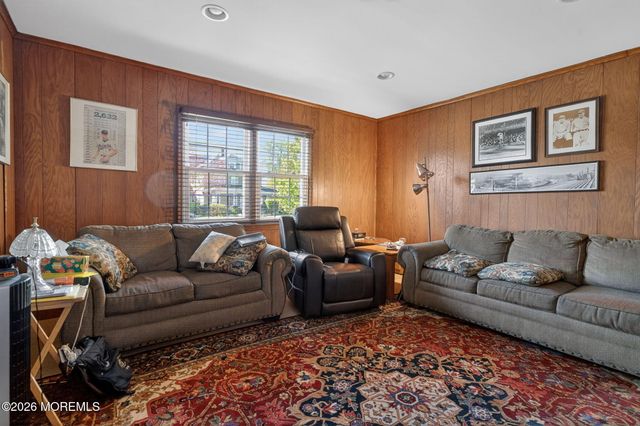 230 River Road, Red Bank, NJ 07701