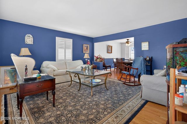 230 River Road, Red Bank, NJ 07701