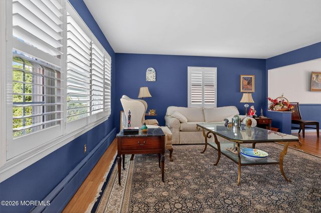 230 River Road, Red Bank, NJ 07701