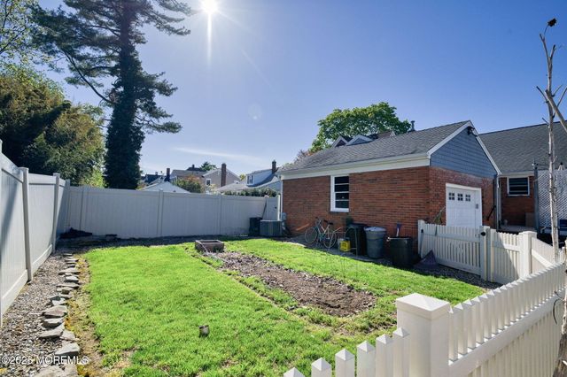 230 River Road, Red Bank, NJ 07701
