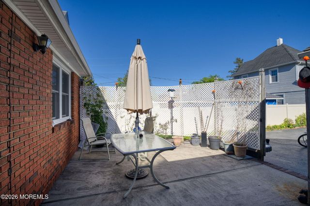 230 River Road, Red Bank, NJ 07701