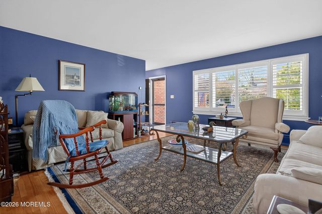 230 River Road, Red Bank, NJ 07701