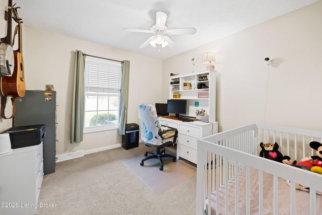 202 Stoneside Ct, Taylorsville, KY 40071