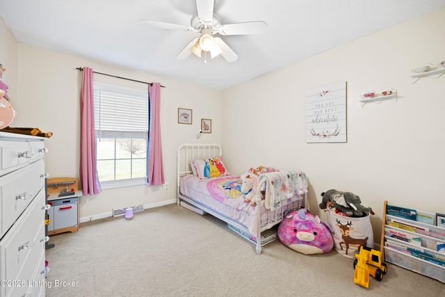 202 Stoneside Ct, Taylorsville, KY 40071