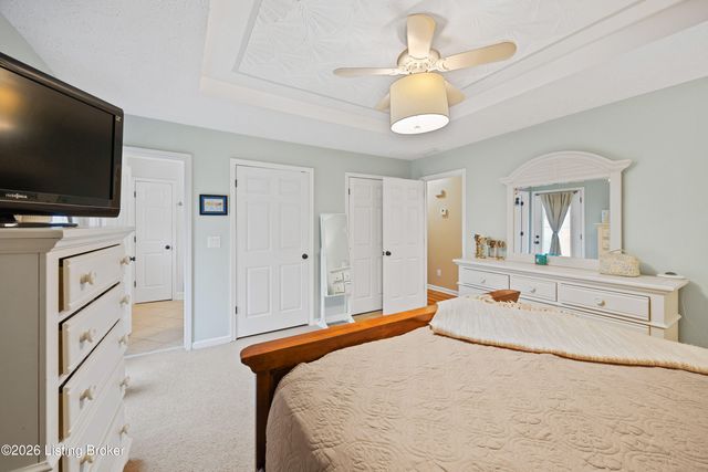 202 Stoneside Ct, Taylorsville, KY 40071