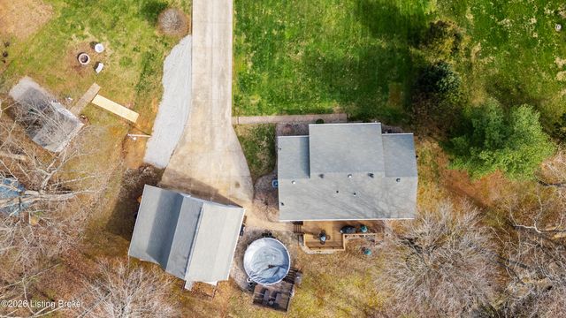 202 Stoneside Ct, Taylorsville, KY 40071