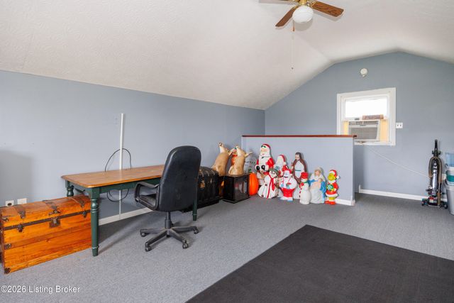 202 Stoneside Ct, Taylorsville, KY 40071