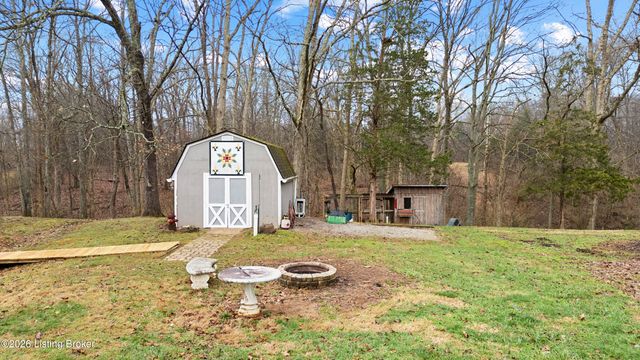 202 Stoneside Ct, Taylorsville, KY 40071