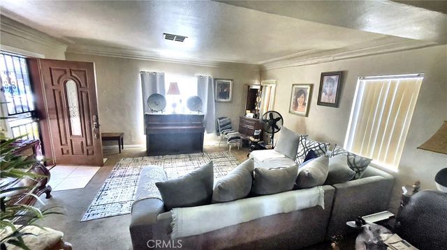 2453 Easy, Long Beach, CA 90810