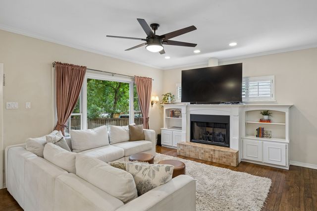 10008 Lakedale Drive, Dallas, TX 75218