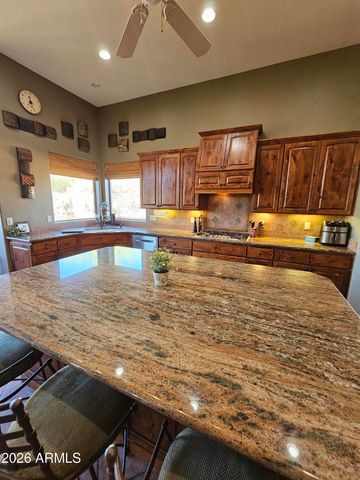 1428 E Breezy Court, Phoenix, AZ 85086