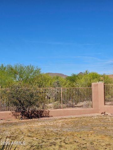 1428 E Breezy Court, Phoenix, AZ 85086