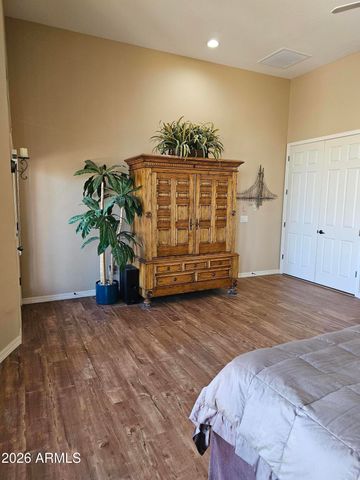 1428 E Breezy Court, Phoenix, AZ 85086