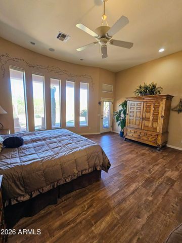 1428 E Breezy Court, Phoenix, AZ 85086