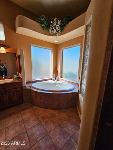 1428 E Breezy Court, Phoenix, AZ 85086