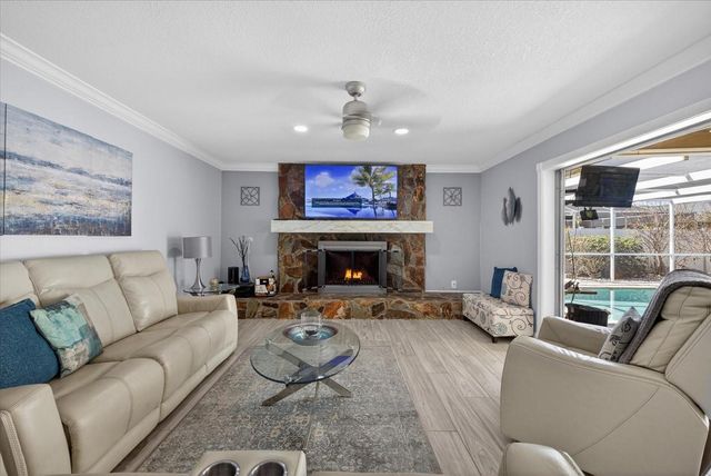 8134 BAYSHORE DRIVE, Seminole, FL 33776