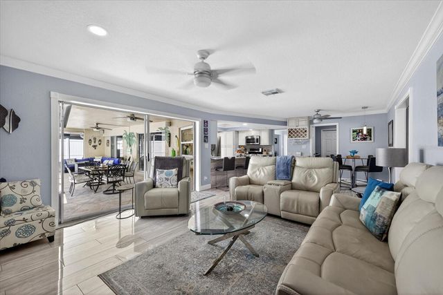 8134 BAYSHORE DRIVE, Seminole, FL 33776