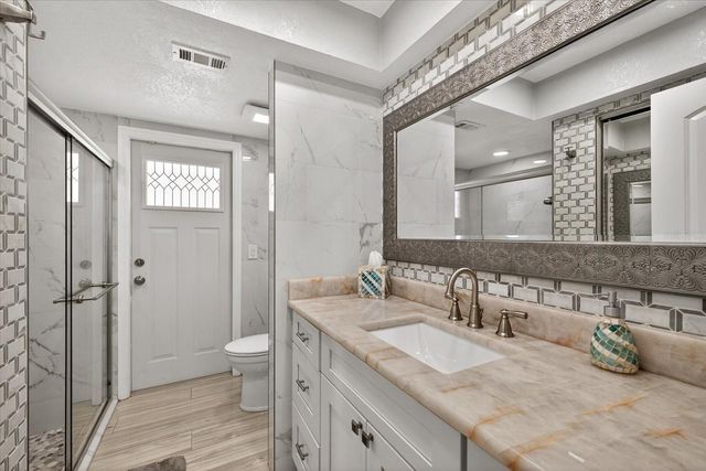 8134 BAYSHORE DRIVE, Seminole, FL 33776