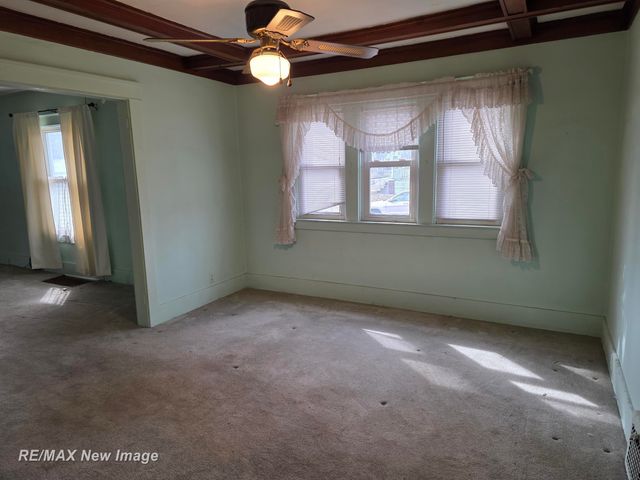 2403 N Bond Street, Saginaw, MI 48602