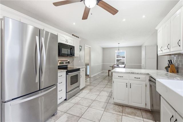 7903 E 161st Street, Belton, MO 64012