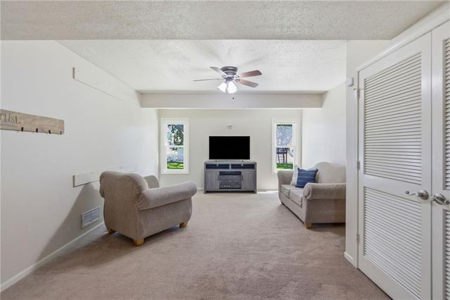 7903 E 161st Street, Belton, MO 64012