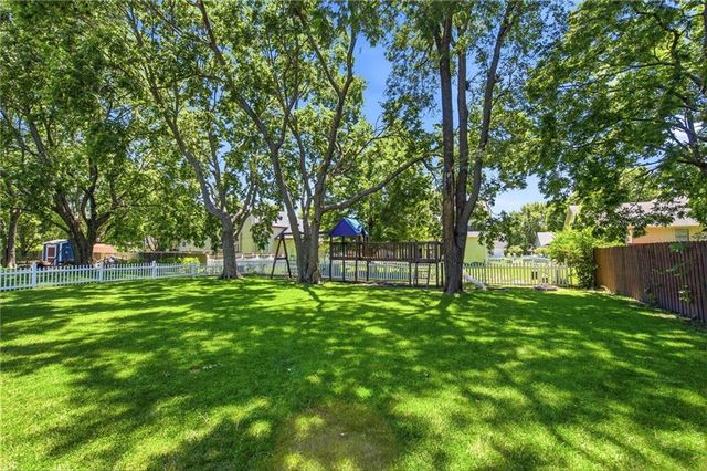 7903 E 161st Street, Belton, MO 64012