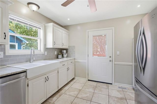 7903 E 161st Street, Belton, MO 64012