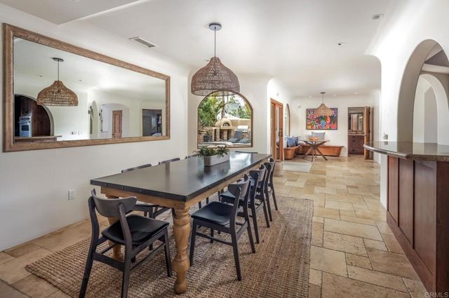 112 La Veta Avenue, Encinitas, CA 92024