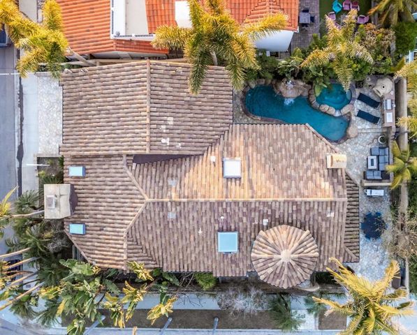 112 La Veta Avenue, Encinitas, CA 92024