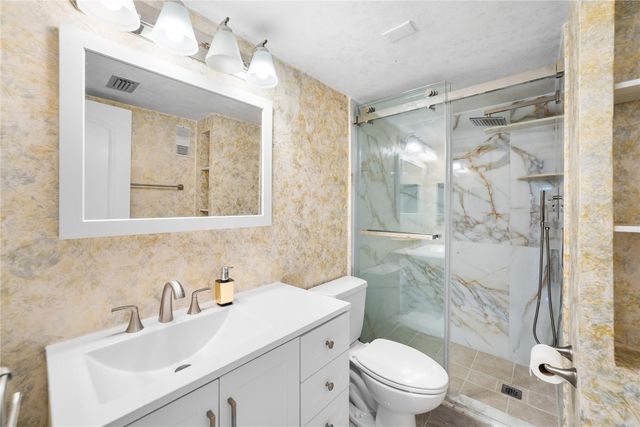 2615 NE 3rd Court 220, Boynton Beach, FL 33435