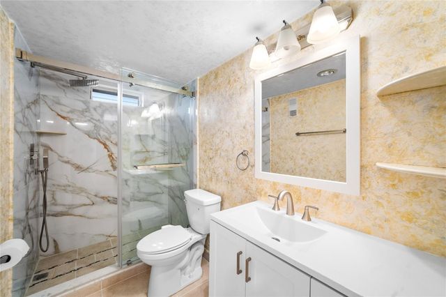 2615 NE 3rd Court 220, Boynton Beach, FL 33435