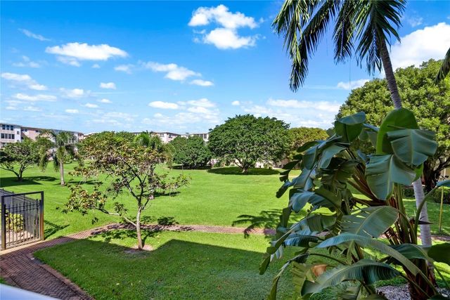 2615 NE 3rd Court 220, Boynton Beach, FL 33435