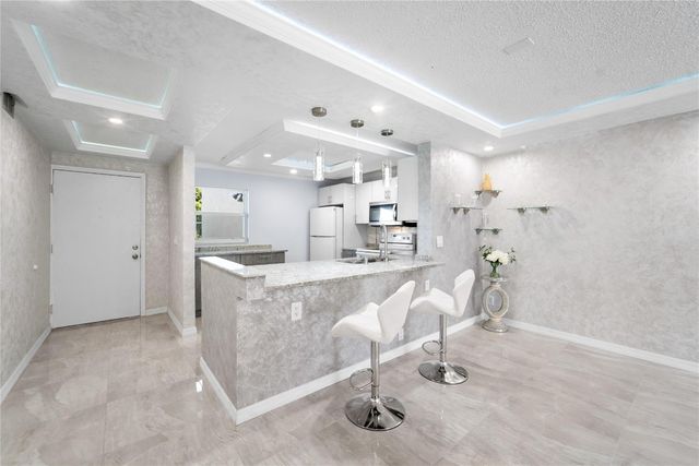 2615 NE 3rd Court 220, Boynton Beach, FL 33435