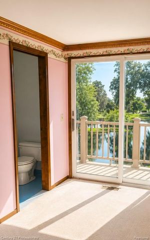6075 Quaker Lane, Washington, MI 48094