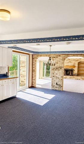 6075 Quaker Lane, Washington, MI 48094