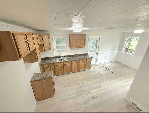 1356 Willard Avenue, Rockford, IL 61101