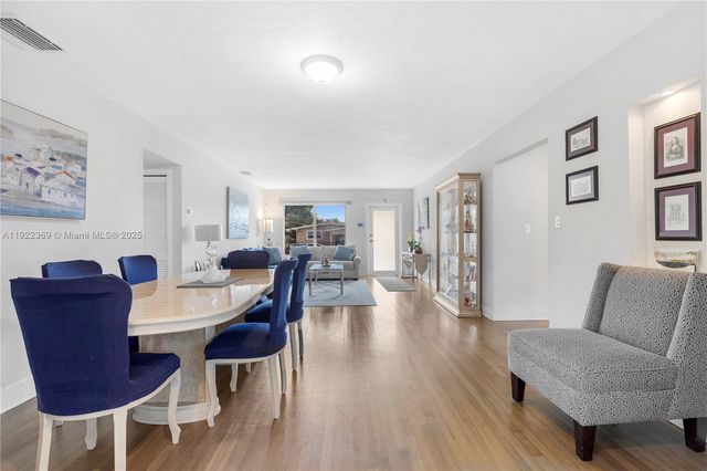 7915 SW 23rd St, Miami, FL 33155