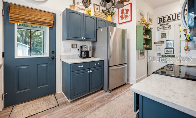 2669 Broad St, Beaufort, SC 29902