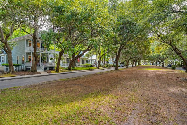 2669 Broad St, Beaufort, SC 29902