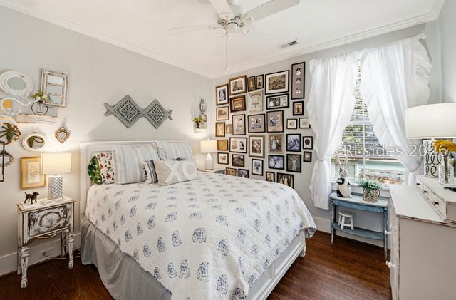 2669 Broad St, Beaufort, SC 29902