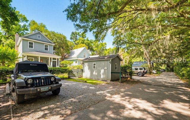 2669 Broad St, Beaufort, SC 29902
