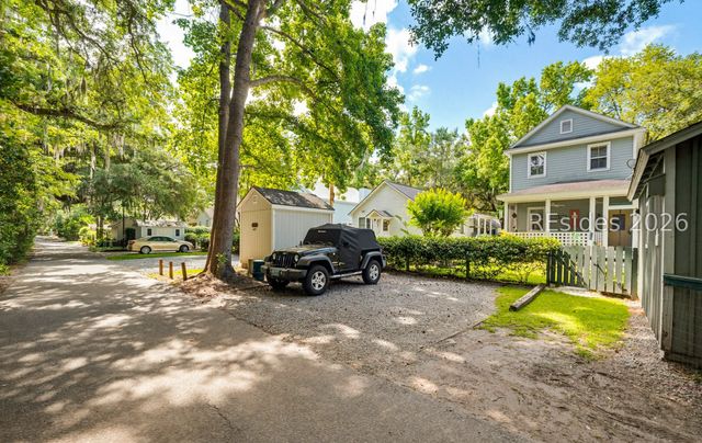 2669 Broad St, Beaufort, SC 29902