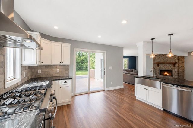 21 Wilson Avenue, Nesconset, NY 11767