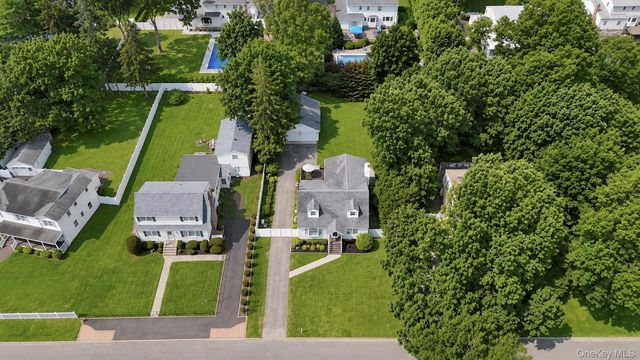 21 Wilson Avenue, Nesconset, NY 11767
