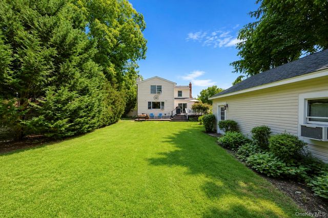 21 Wilson Avenue, Nesconset, NY 11767