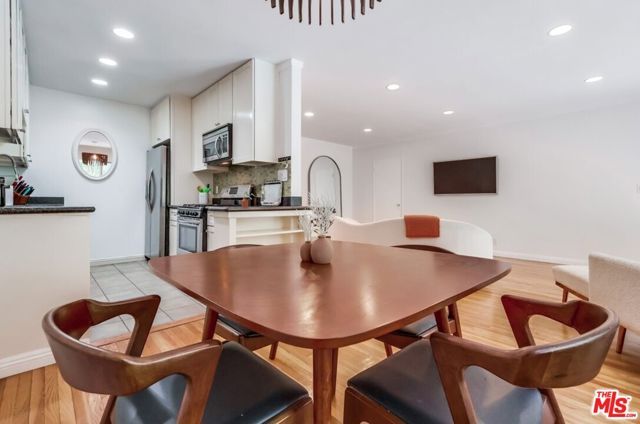 1275 Havenhurst Drive 4, West Hollywood, CA 90046