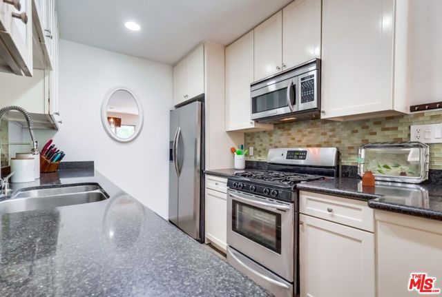 1275 Havenhurst Drive 4, West Hollywood, CA 90046